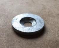 Spennplate Ø40/10,5 × 5 mm – med forsenket M10 × 40 mm bolt
